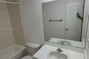 1300 NE 109th St, Miami, FL 33161 - Photo 9