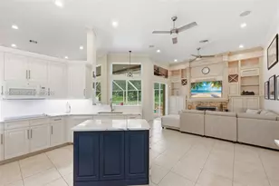 6113 NW 53rd Cir, Coral Springs, FL 33067 - Photo 13
