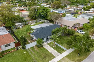 9771 Martinique Dr, Cutler Bay, FL 33189 - Photo 25