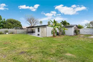 9771 Martinique Dr, Cutler Bay, FL 33189 - Photo 21