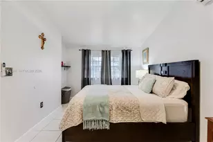 9771 Martinique Dr, Cutler Bay, FL 33189 - Photo 11