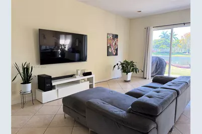 1006 Sunflower Cir, Weston, FL 33327 - Photo 9