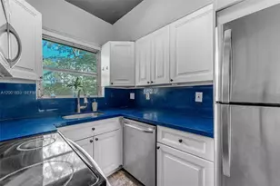 28 Almeria Ave, Coral Gables, FL 33134 - Photo 5