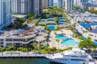 19707 Turnberry Way, Aventura, FL 33180 - Photo 21
