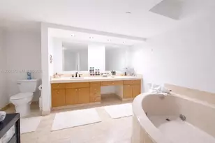 19707 Turnberry Way, Aventura, FL 33180 - Photo 11