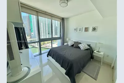 350 S Miami Ave #1601, Miami, FL 33130 - Photo 17