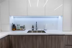 3600 Mystic Pointe Dr, Aventura, FL 33180 - Photo 5