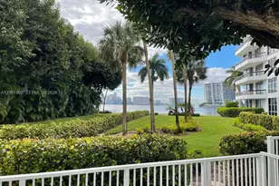 3600 Mystic Pointe Dr, Aventura, FL 33180 - Photo 23