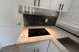 12906 NE 6th Ave, North Miami, FL 33161 - Photo 7