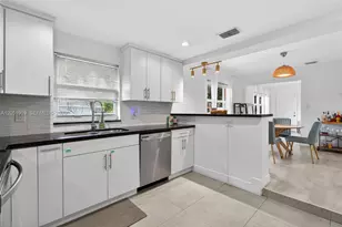 2940 SW 25th Ter, Miami, FL 33133 - Photo 5