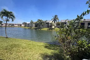 910 Constitution Dr, Homestead, FL 33034 - Photo 7
