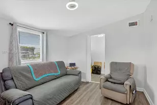1121 NE 211th St, Miami, FL 33179 - Photo 11