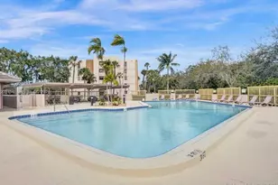 9725 NW 52nd St, Doral, FL 33178 - Photo 77