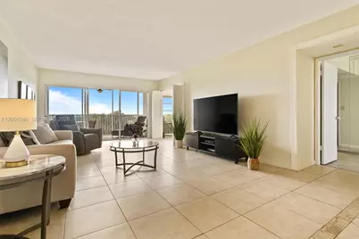 3100 N Palm Aire Dr #703, Pompano Beach, FL 33069 - Photo 17