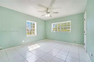 6895 SW 16th St, Miami, FL 33155 - Photo 5