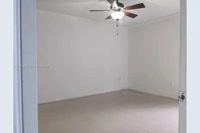 7125 NW 186th St #B209, Hialeah, FL 33015 - Photo 11