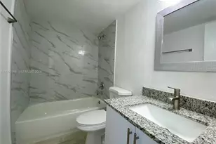 9320 Fontainebleau Blvd, Miami, FL 33172 - Photo 15