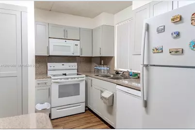 [Address not provided], Hialeah, FL 33015 - Photo 11
