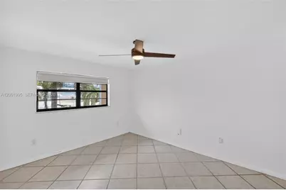 1250 Lincoln Rd #404, Miami Beach, FL 33139 - Photo 13