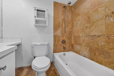 1250 Lincoln Rd #404, Miami Beach, FL 33139 - Photo 23