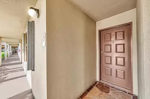 1200 SW 124th Terrace, Pembroke Pines, FL 33027 - Photo 5