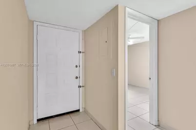 1200 SW 124th Ter #106O, Pembroke Pines, FL 33027 - Photo 7