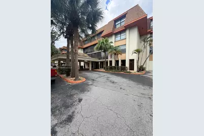 671 NE 195th St #208E, Miami, FL 33179 - Photo 37