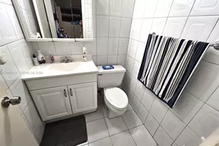 40 NW 87th Ave, Miami, FL 33172 - Photo 9