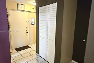 40 NW 87th Ave, Miami, FL 33172 - Photo 11