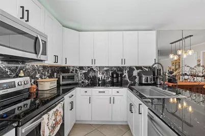7124 71st Way, West Palm Beach, FL 33407 - Photo 5