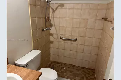 1540 NW 98th Ter, Pembroke Pines, FL 33024 - Photo 43