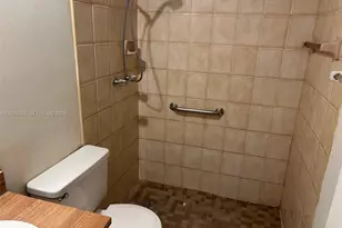 1540 NW 98th Terrace, Pembroke Pines, FL 33024 - Photo 43