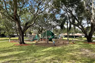 1540 NW 98th Terrace, Pembroke Pines, FL 33024 - Photo 53