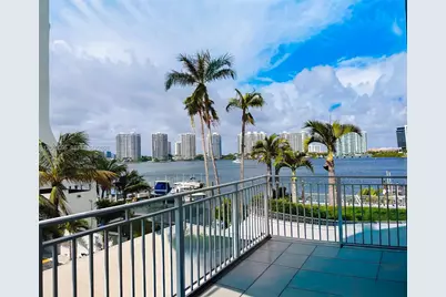 18000 N Bay Rd #201, Sunny Isles Beach, FL 33160 - Photo 9