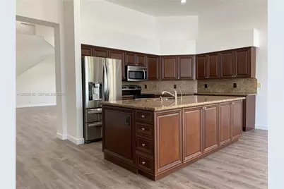 2486 Bay Isle Dr, Weston, FL 33327 - Photo 13