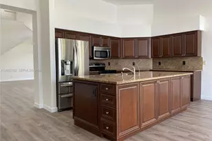 2486 Bay Isle Dr, Weston, FL 33327 - Photo 13