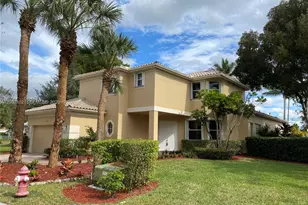 2486 Bay Isle Dr, Weston, FL 33327 - Photo 3