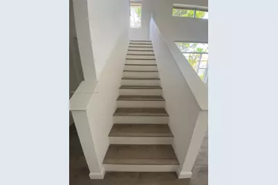 2486 Bay Isle Dr, Weston, FL 33327 - Photo 27