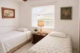 10820 NE 5th Ave, Miami, FL 33161 - Photo 11