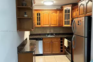 13250 SW 7th Ct, Pembroke Pines, FL 33027 - Photo 3