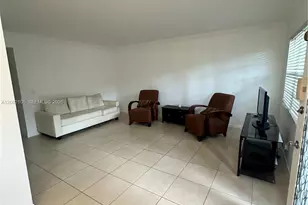 13250 SW 7th Ct, Pembroke Pines, FL 33027 - Photo 7