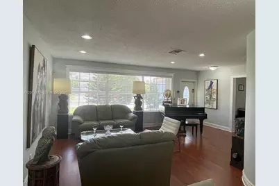 2100 N 54th Ave, Hollywood, FL 33021 - Photo 5