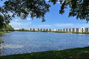 245 NE 191st St, Miami, FL 33179 - Photo 35