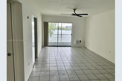 245 NE 191st St #3017, Miami, FL 33179 - Photo 3