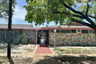 245 NE 191st St, Miami, FL 33179 - Photo 37