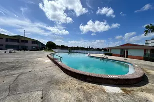 245 NE 191st St, Miami, FL 33179 - Photo 39