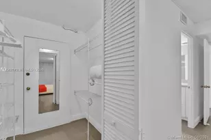 18041 Biscayne Blvd, Aventura, FL 33160 - Photo 17