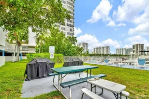 18041 Biscayne Blvd, Aventura, FL 33160 - Photo 49