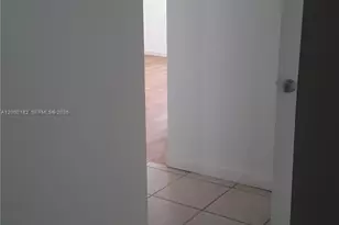 2750 NE 183rd St, Aventura, FL 33160 - Photo 13