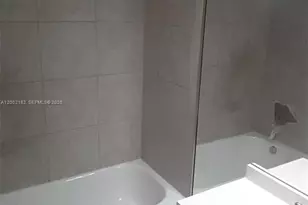 2750 NE 183rd St, Aventura, FL 33160 - Photo 15